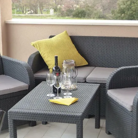 Danica Apartman
