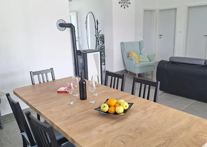 아파트 Danica 보드냔