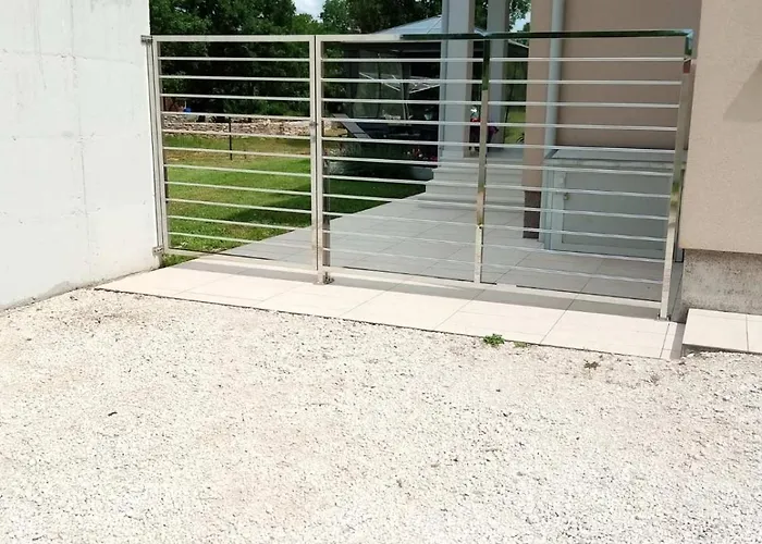 아파트 Danica 보드냔