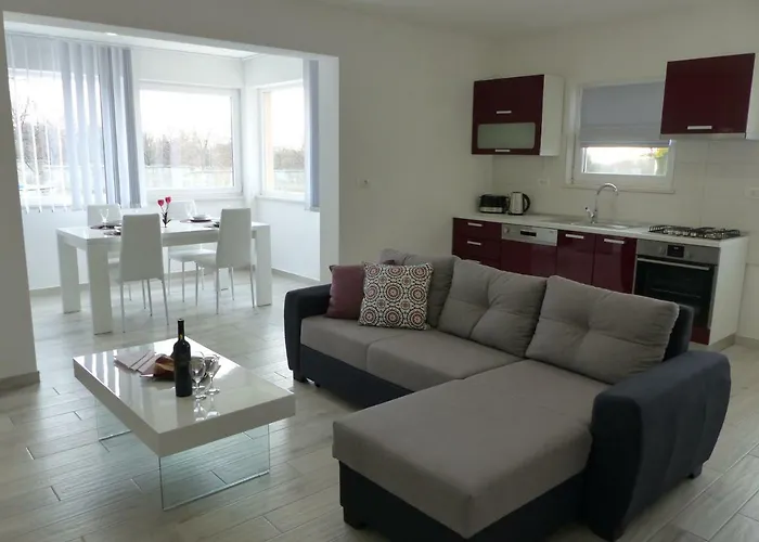 아파트 Danica 보드냔